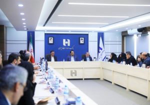 اقناع و پاسخگویی شفاف و صادقانه به افکار عمومی از وظایف روابط‌عمومی‌ است